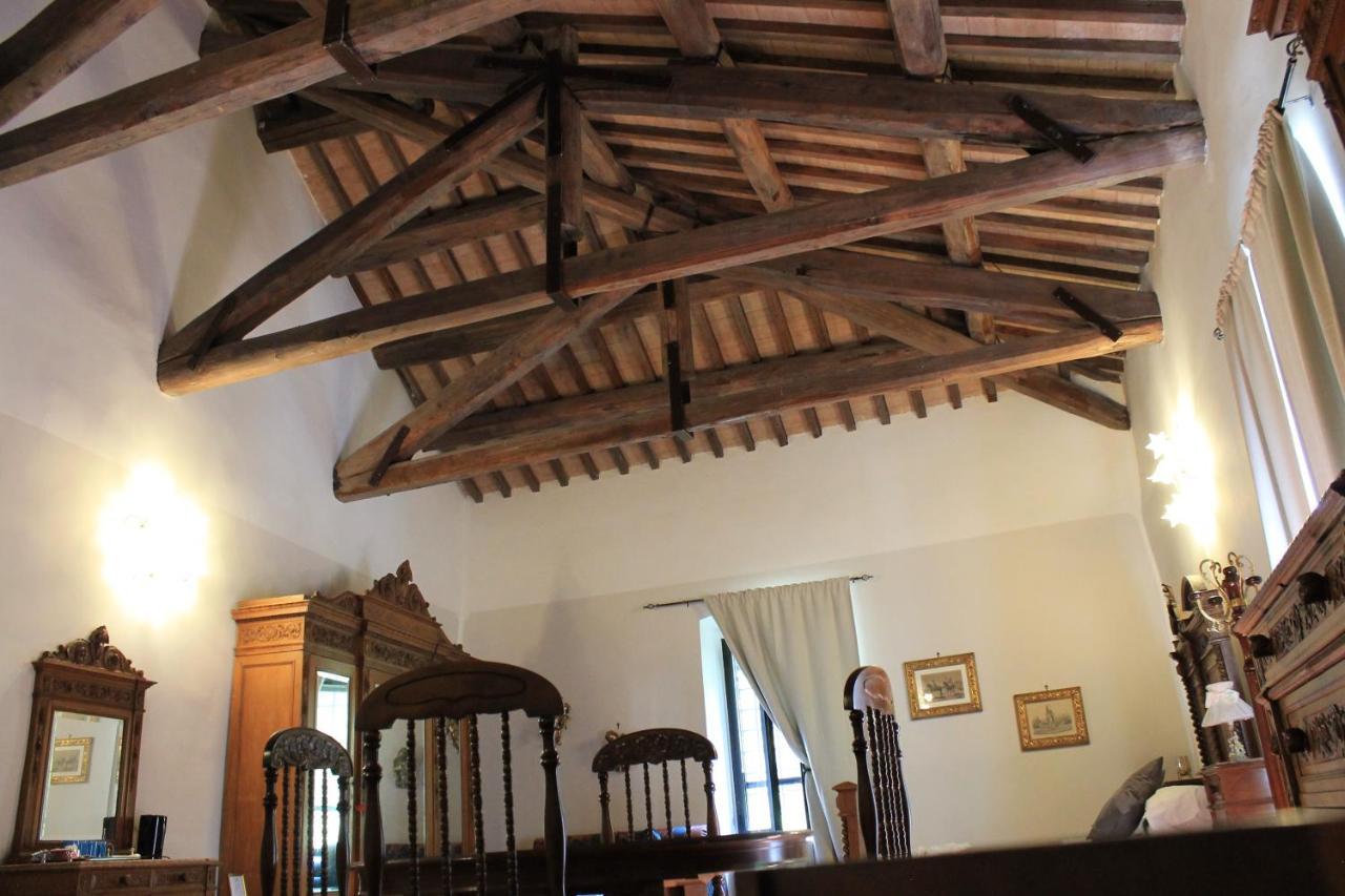 Отель Abbazia Ss. Quirico E Giulitta Micigliano Экстерьер фото