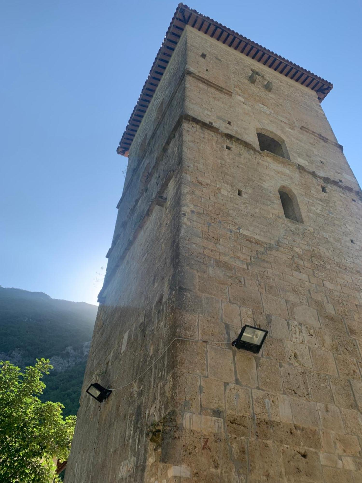 Отель Abbazia Ss. Quirico E Giulitta Micigliano Экстерьер фото